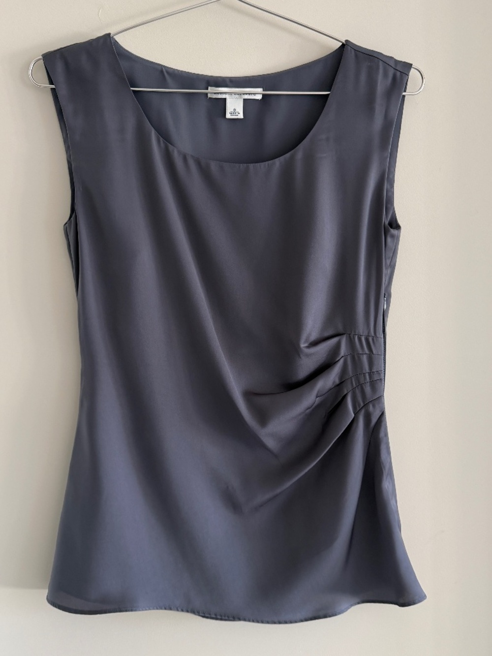 Banana Republic sleeveless blouse -size 0